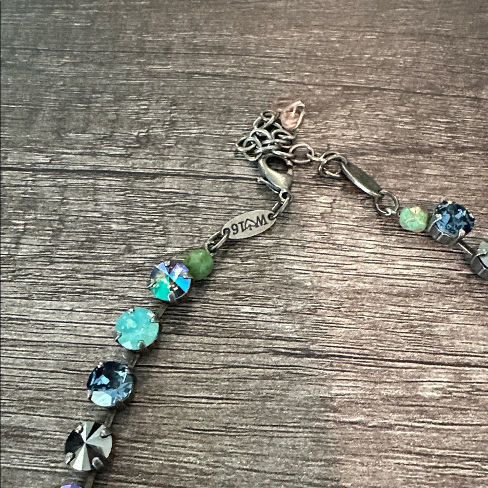 Sabika highlights fun choker - Picture 2 of 3